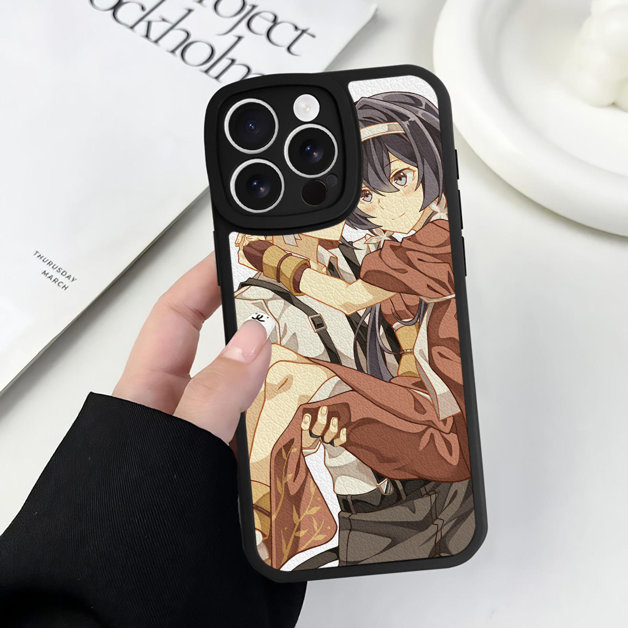 （画像用） 文豪ストレイドッグス Bungo Stray Dogs 【iPhone 16シリーズ対応】シリコンスマホケース（レザー調） 材質：シリコン